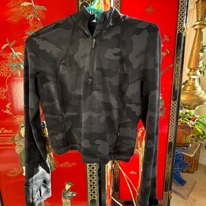lululemon athletica Black Camo Sweatshirt